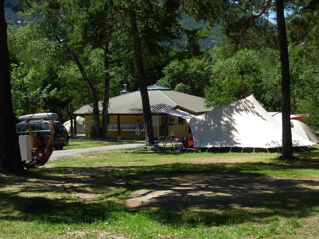 La Rochette Hotell Guillestre Exteriör bild